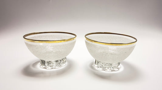Coupe glass set with rough granulated glass surface and gold edge