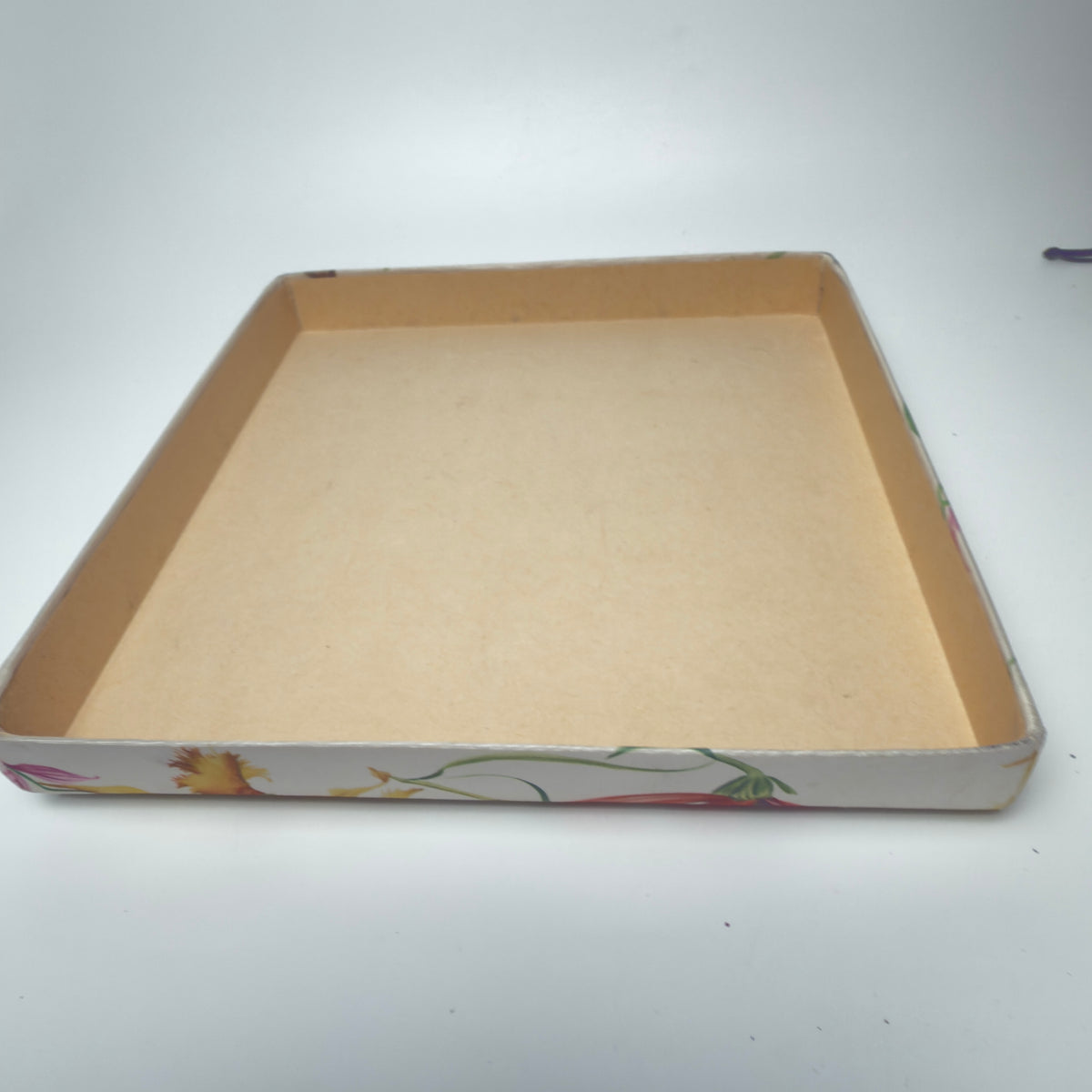 Trumpf Paradiso vintage chocolate box with birds – 1950s/60s