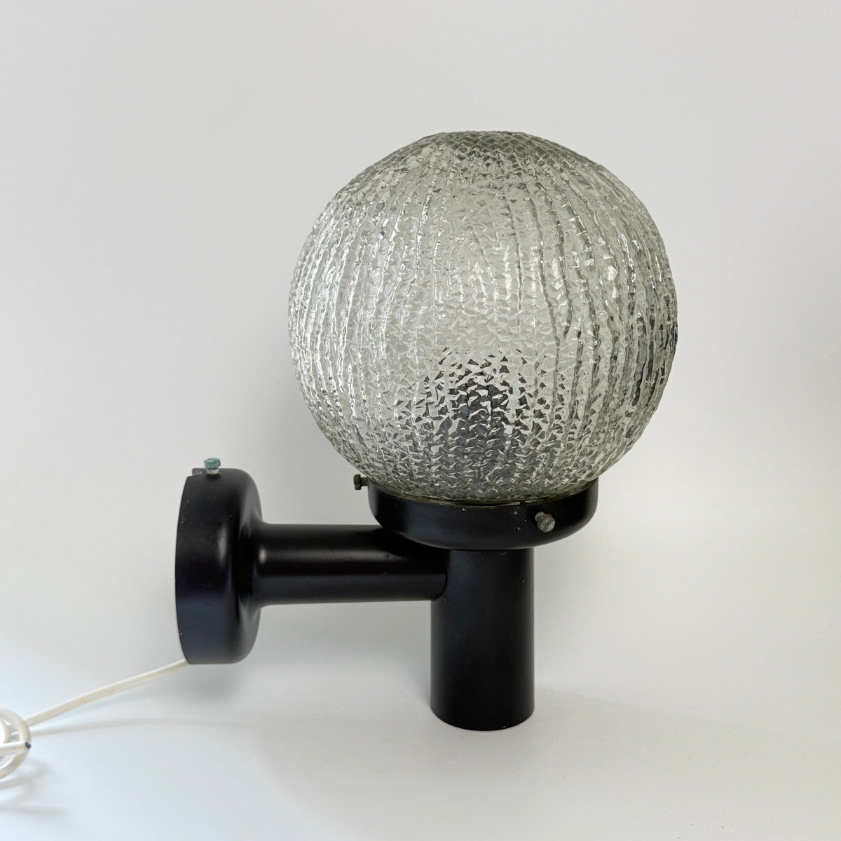 2 vintage udendørs væglamper – E.S. Horn Ice Ball - Frøken Lilly