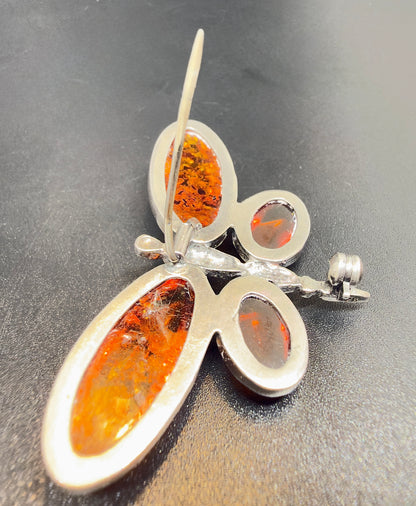 Brooch in 925 silver with Baltic amber - butterfly, vintage