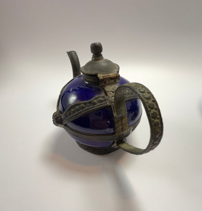Unique Moroccan decoration set with glass bottle, miniature tajine and teapot