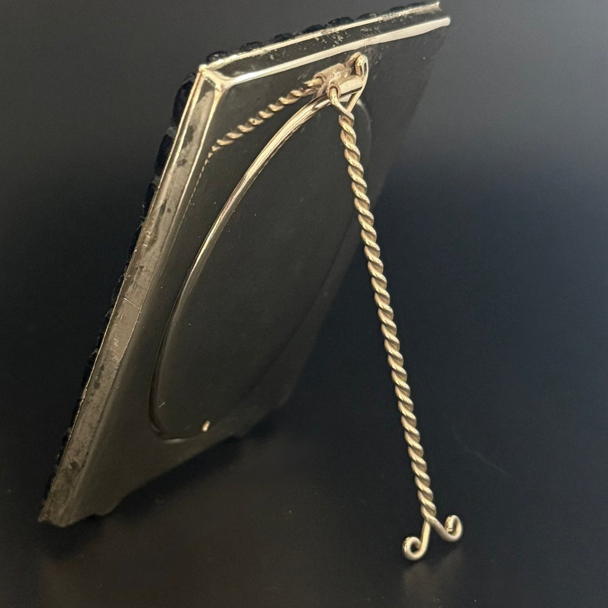 Italiensk mikromosaik fotoramme i forgyldt messing med blomster, 1920 - 1950 - Frøken Lilly