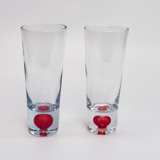 Shot - og snapseglas i klart glas med indkapslet rød glaskugle - sæt af 2 - Frøken Lilly