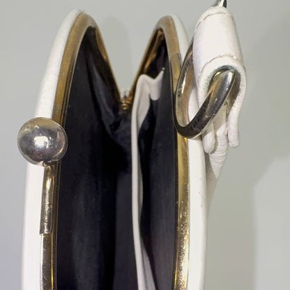 Skøn hvid clutch lædertaske med wristlet rem – 1960 - Frøken Lilly