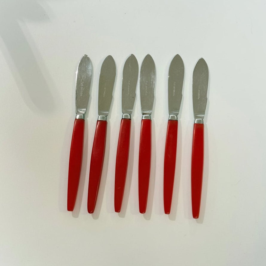Vintage smørknive - 6 stk. rustfrit stål med røde håndtag - retro bestik 1960 - 70'erne - Frøken Lilly